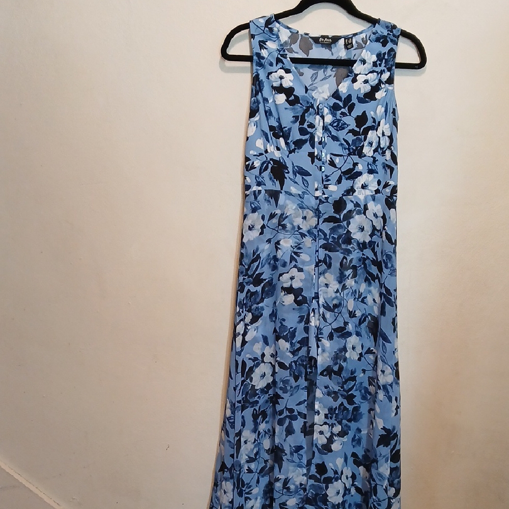 Du Jour Blue Floral Maxi Dress
